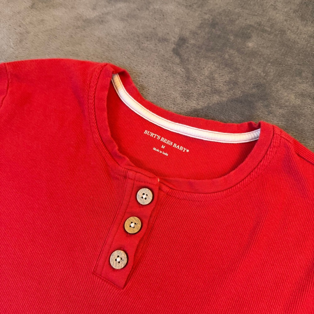 Burt's Bees Baby Ribbed Henley Shirt Mens Medium Red Long Sleeve Cotton